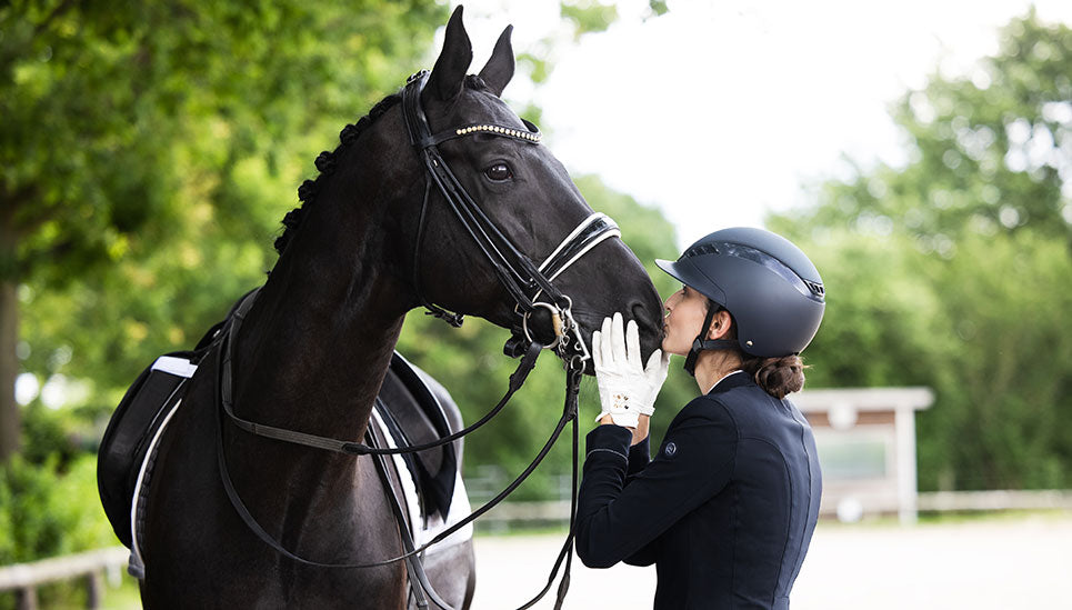 Pikeur Abus AirLuxe Pure Helmet