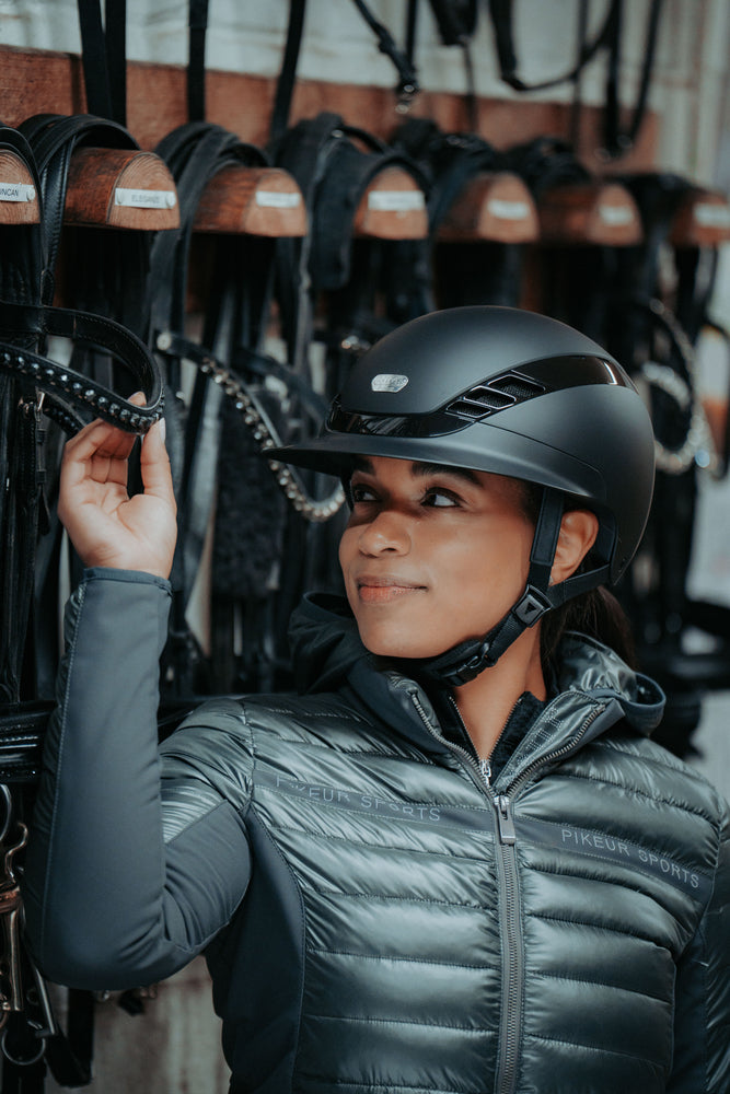 Pikeur Abus AirLuxe Pure Long Visor Helmet